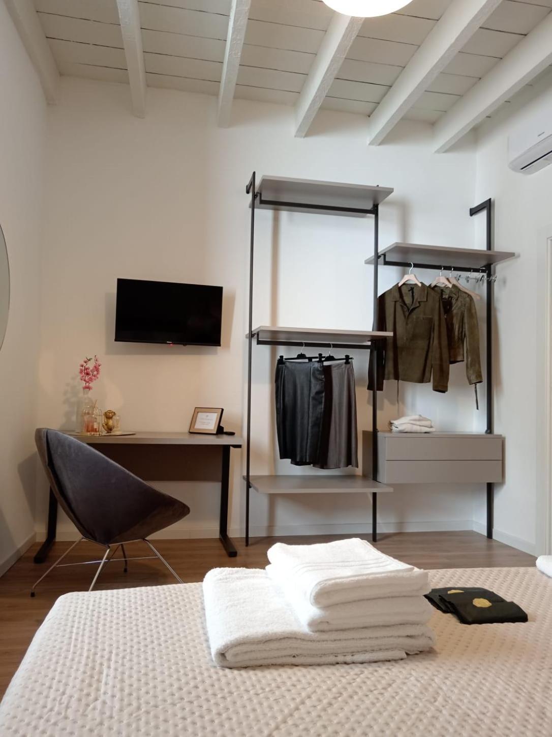 Indipendence Home La Spezia Exterior photo